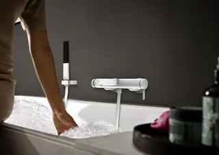 Hansgrohe Wannenmischer Aufputz Finoris mattweiss – Bild 3