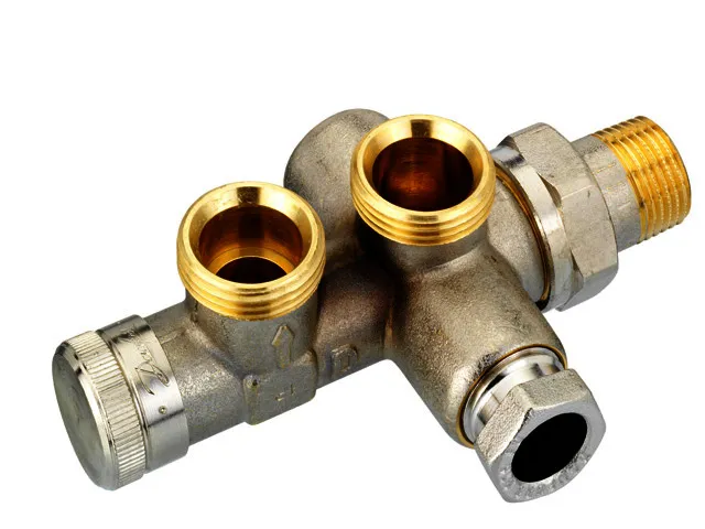 Danfoss Kupplungsgehäuse RA-KEW Heizkörper: R 1/2, Anlage: G 3/4 AG
