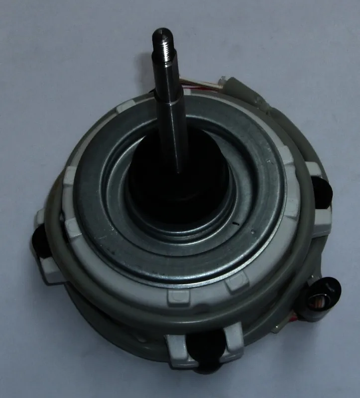 Daikin DC Lüftermotor KFD-325-70-8A2(A)-869 für RRLQ011-016CAW1