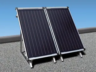 BOSCH Solar-Paket JUPA SO411, Flachdach 2 x FCC220-2V, bauseitige Befestigung