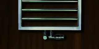 Zehnder Design-Heizkörper Subway Mixbetrieb SUBMC-150-45/GD, 1579x30x450, Chrom – Bild 4