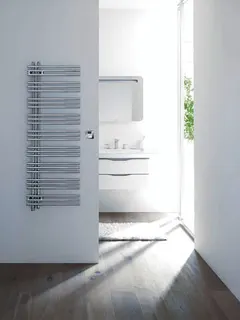 Zehnder Design-Heizkörper Yucca elektrisch YAECL-130-60/GD 1329x95x578, Chrom – Bild 3