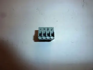 Remeha Stecker 4 polig 3-Wege-Mischer 300009079