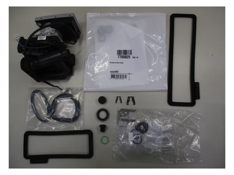 Remeha Hydroblock rechts mit Pumpe Combi DS 7697139