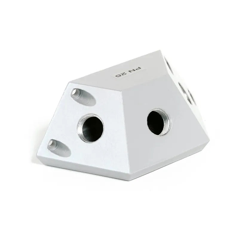 REHAU Druckluftverteilerdose 3-fach IG Rp 1