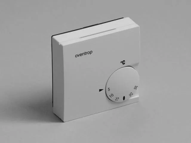 BEMM Raumthermostat 230 V 2-Punkt Regler stromlos geschlossen