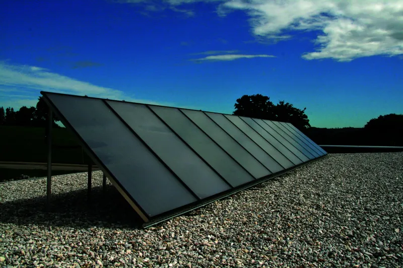SOLARFOCUS FLACHDACHBEFESTIGUNGSMAT. SUNeco21 KIESWANNE 70°