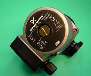 Remeha Pumpe Wilo PARA 25-130 + CABLE ET 7808402