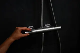 Hansgrohe Showerpipe Pulsify S Puro 260 1jet Brausethermostat Aufputz chrom – Bild 4
