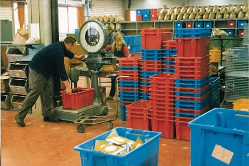 Drehstapelbehälter PP gelb L600xB400xH300mm