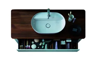 Duravit Massivholzkonsole Luv 25x1388x595 1 Ausschnitt, Am. Nussbaum massiv – Bild 2