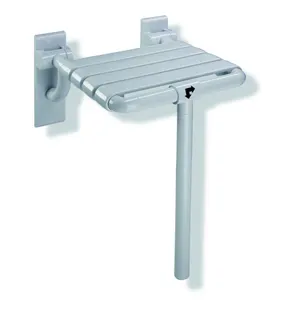 HEWI Klappsitz mit Bodenstütze Ser 801, B:378 mm, T:414 mm reinweiß