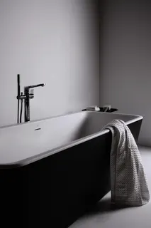 Ideal Standard freistehende Duo-Badewanne DEA m.Ablauf, 190x90x47/61cm, Schwarz Matt – Bild 3