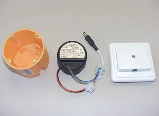 BEMM UP-Netzteil-Set 12 VDC/24 W inkl. Kabelauslass, Rahmen, Stecker