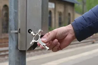 Schaltschrankschlüssel 9 Funktionen integr.Flaschenöffner PROMAT – Bild 3