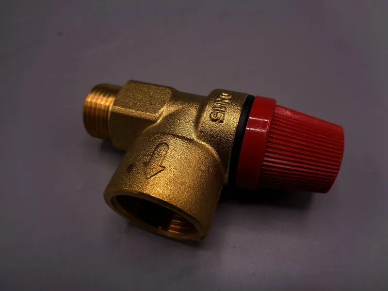 De Dietrich Sicherheitsventil 1/2 X3/4 M 532743 3 bar (PG 21), Nr. 95360219