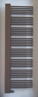 Zehnder Yucca Cover YPR-150-60 1612x55x582 RAL 9016/ Blende chrom