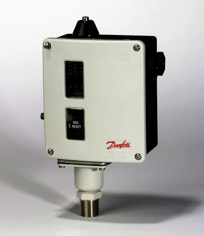 Danfoss Selbstüberwachendes Pressostat 2-10 bar, RT 31 S