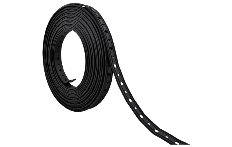 Montagelochband 28 x 3,7 mm Kunststoff- ummantelt, per Rolle a' 10 m