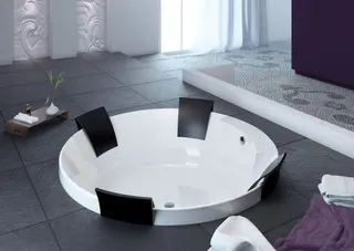 Hoesch Badewanne Aviva Rund 1800 mit vier Kopf-/Rückenstützen, Weiß – Bild 1