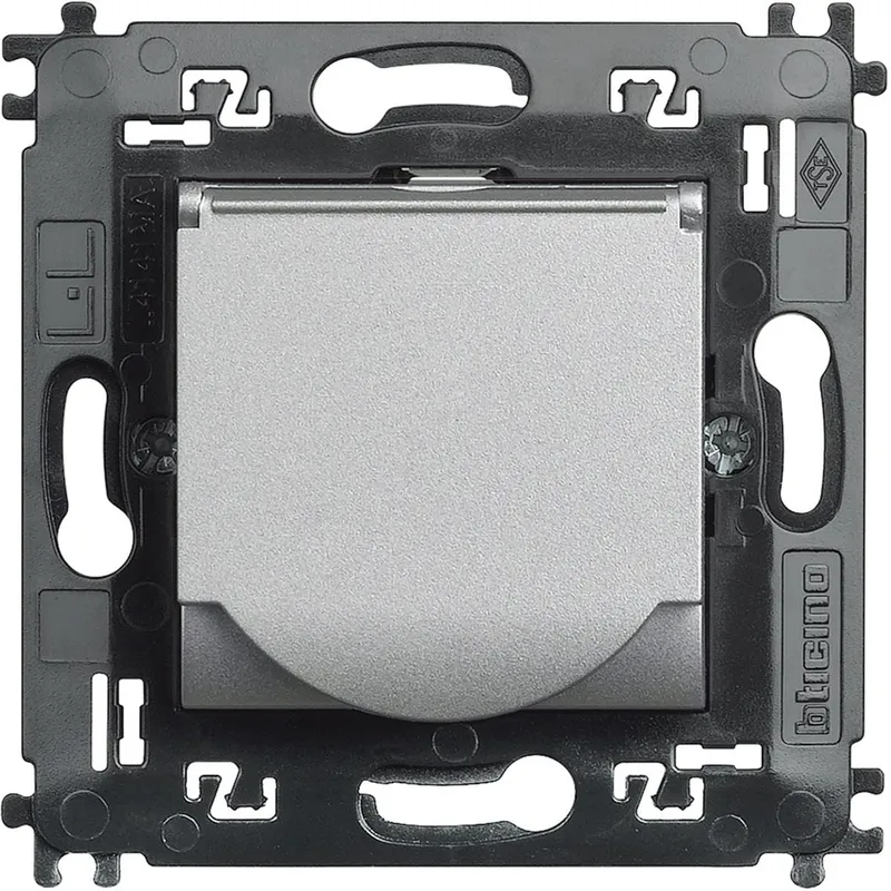Bticino SCHUKO-Steckdose NT4141MAP m. Klappd. SL TECH