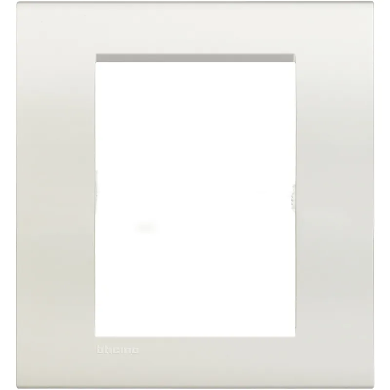 Bticino Rahmen LNA4826BI weiss 3+3 modulig
