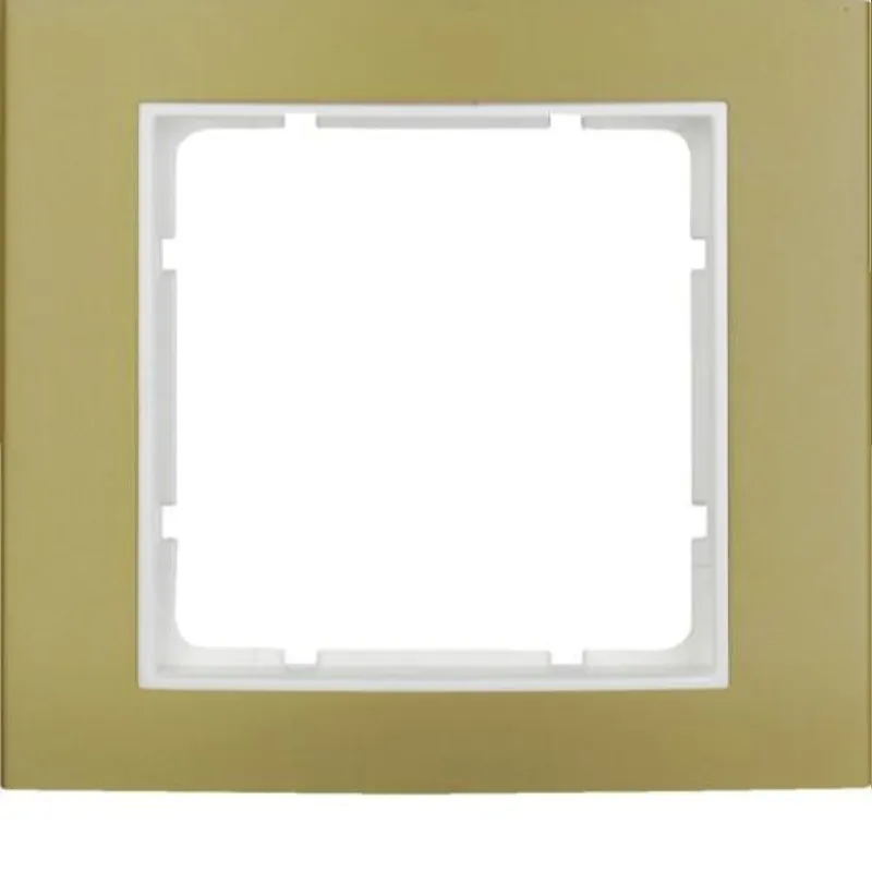 Berker Rahmen M310113046 gold/polarweiss