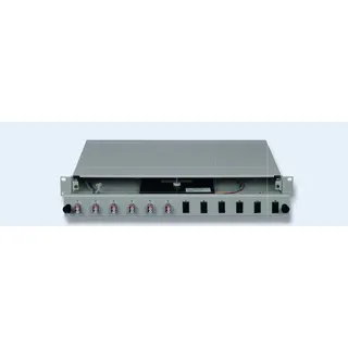 DNBL Spleissbox 19" 1HE ausz. RAL7035 6xLCD-Kupp, 12x-Pigtails OM4 5122206175