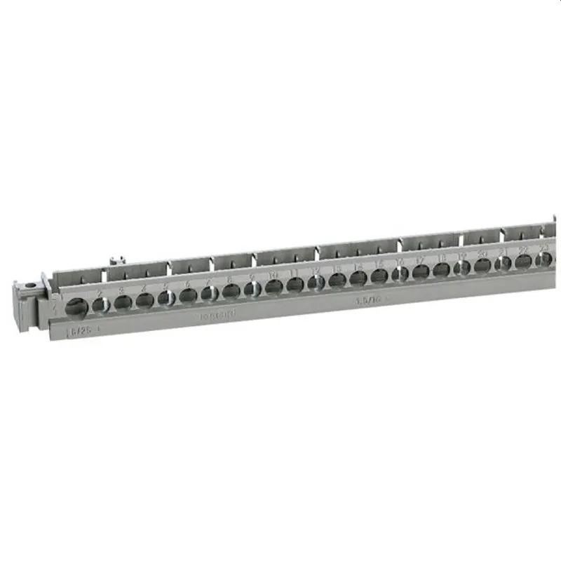 Legrand Klemmenkasten, Klemmengehäuse mit 50 Bohrungen L:385mm 18 Mod/Reihe
