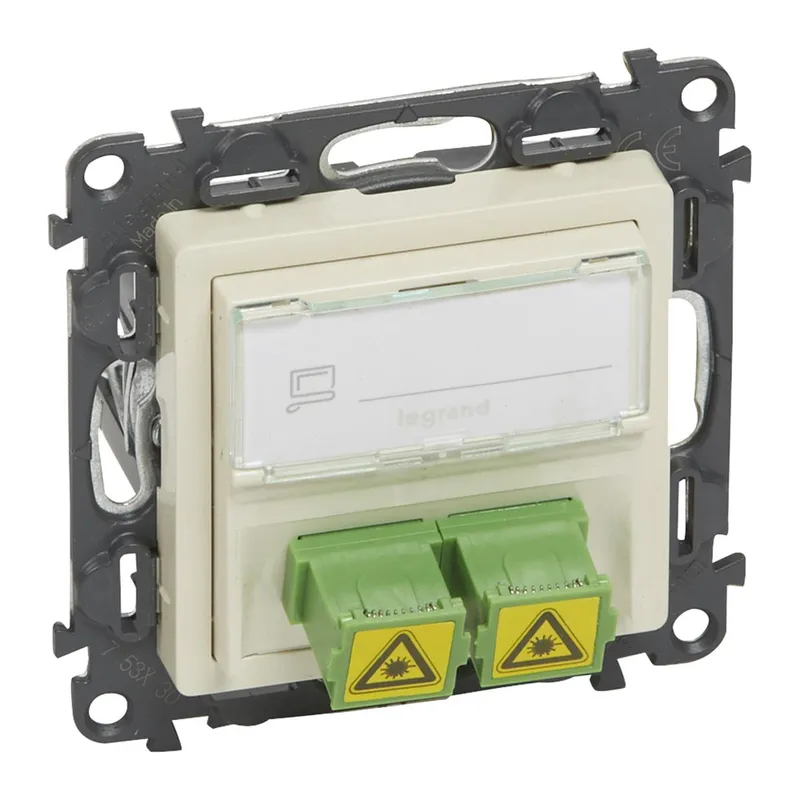 Legrand Steckdose 753230 VLIFE SC/APC MW