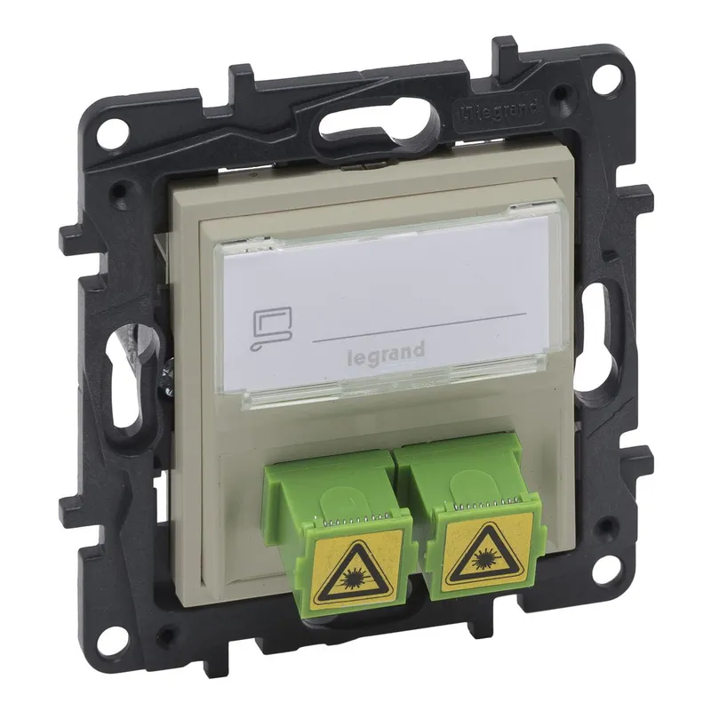 Legrand Steckdose 864644 Niloe Step Sc/Apc Sand