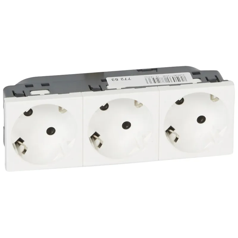 Legrand SCHUKO-Steckdose Mosaic 3x 45° ultrws.