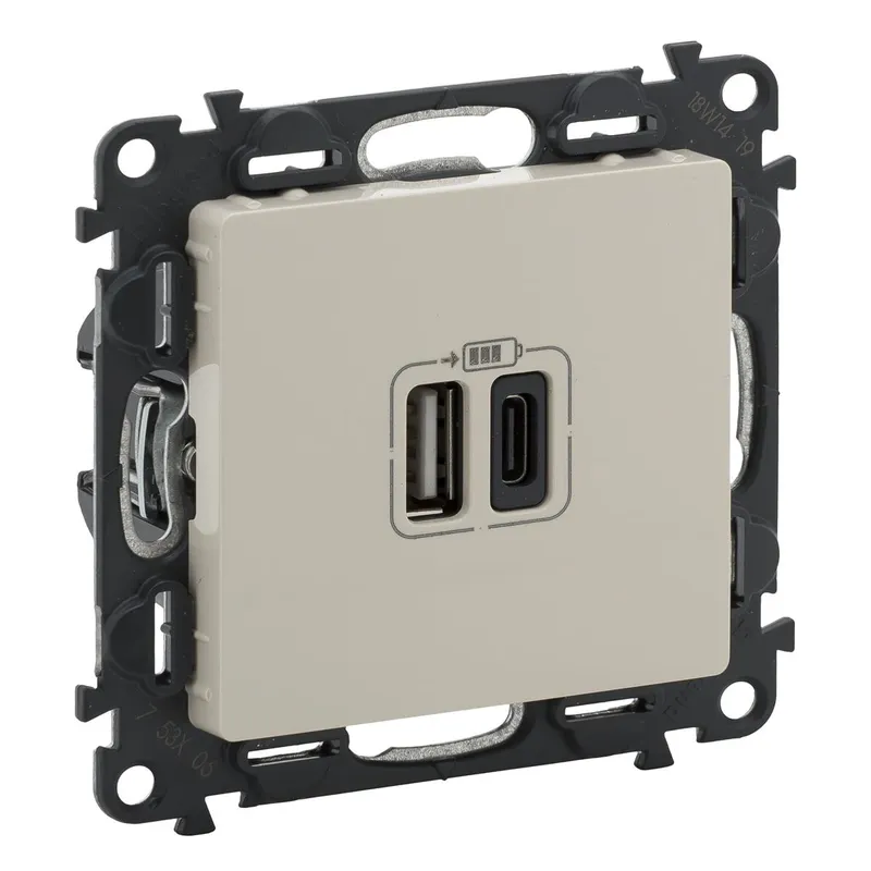 Legrand 753206 VLIFE 2xUSB-A+C 2MOD 3A MW