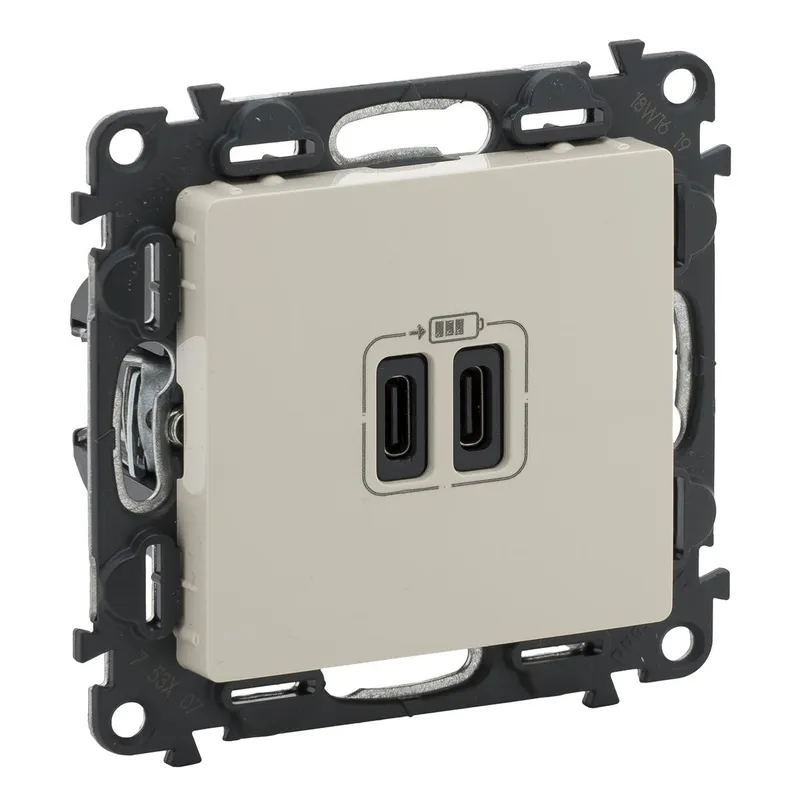 Legrand 753207 VLIFE 2xUSB-C 2MOD 3A MW