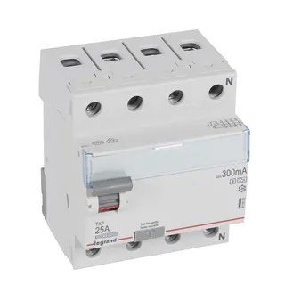 Legrand FI-Schutzschalter, FI 411803 TX3 25A 4P 300MA A-S