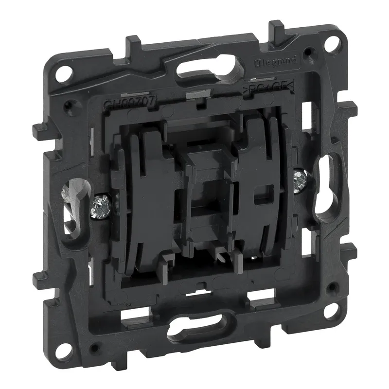 Legrand Einsatz 864007 Niloe Step Kreuzsch10Ax ultraweiß