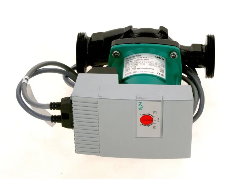 Junkers Ersatzteil TTNR: 87185837670 Hocheff.Pumpe Wilo Stratos DN32 everp