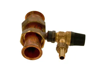 Junkers Ersatzteil TTNR: 8738204365 Sicherheitsventil 6 bar