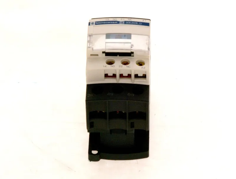 Junkers Ersatzteil TTNR: 87183103250 Relais