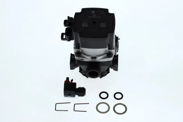Junkers Ersatzteil Pumpe UPMO 15-50 CACAO (oocc)