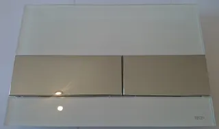 TECE Square WC Betätigungsplatte Glas weiß, Tasten Chrom glänzend