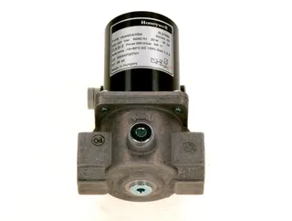 Junkers Ersatzteil TTNR: 87290112490 Sicherheitsventil 1"