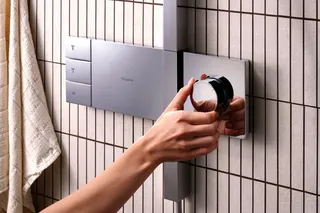 Hansgrohe Showerpipe Raindance Alive Q 210/340 2jet mit Thermostat chrom – Bild 5
