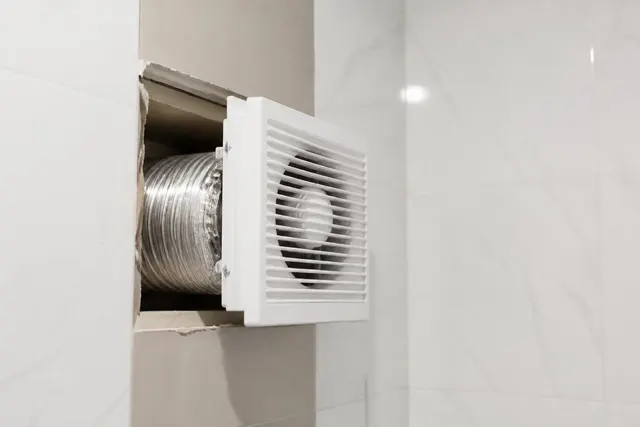 Abluftventil einer Lüftungsanlage in einer Innenwand